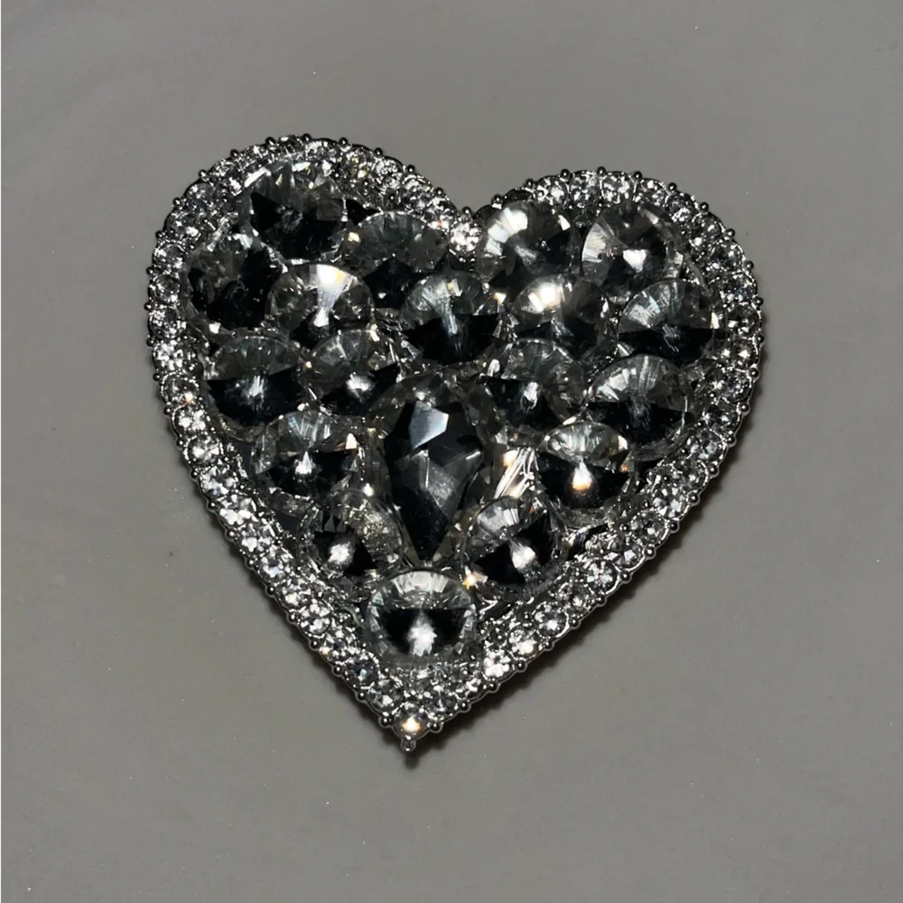 Universal Heart Design Diamond Rhinestones Phone Grip Stand Holder
